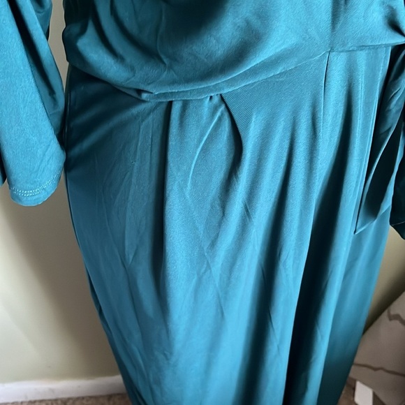 SuperFoxx Teal Faux Wrap pleated front stretch 3/4 sleeve jumpsuit - Picture 12 of 17